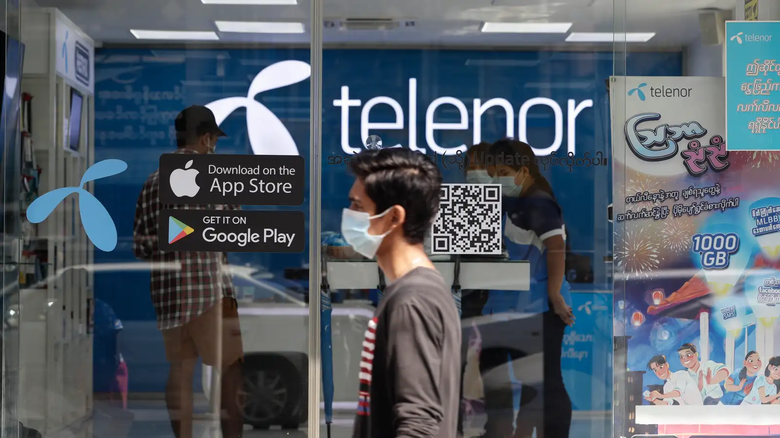Telenor sakað um þátttöku í glæpum herforingjastjórnar Mjanmar