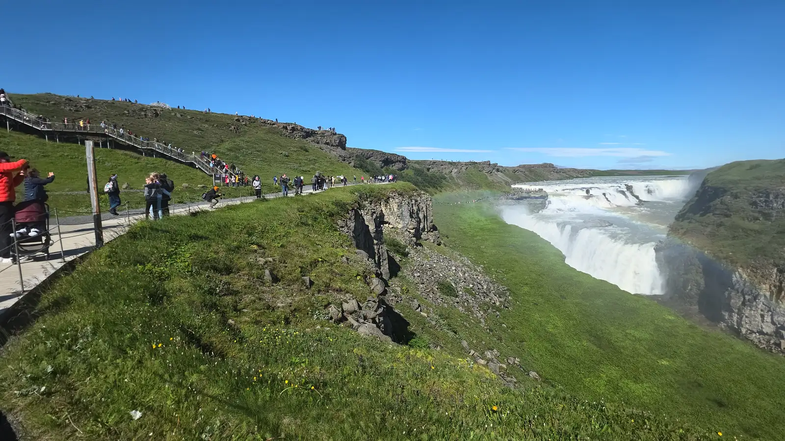 Hiti að 20 stigum sunnanlands en svalt norðan heiða