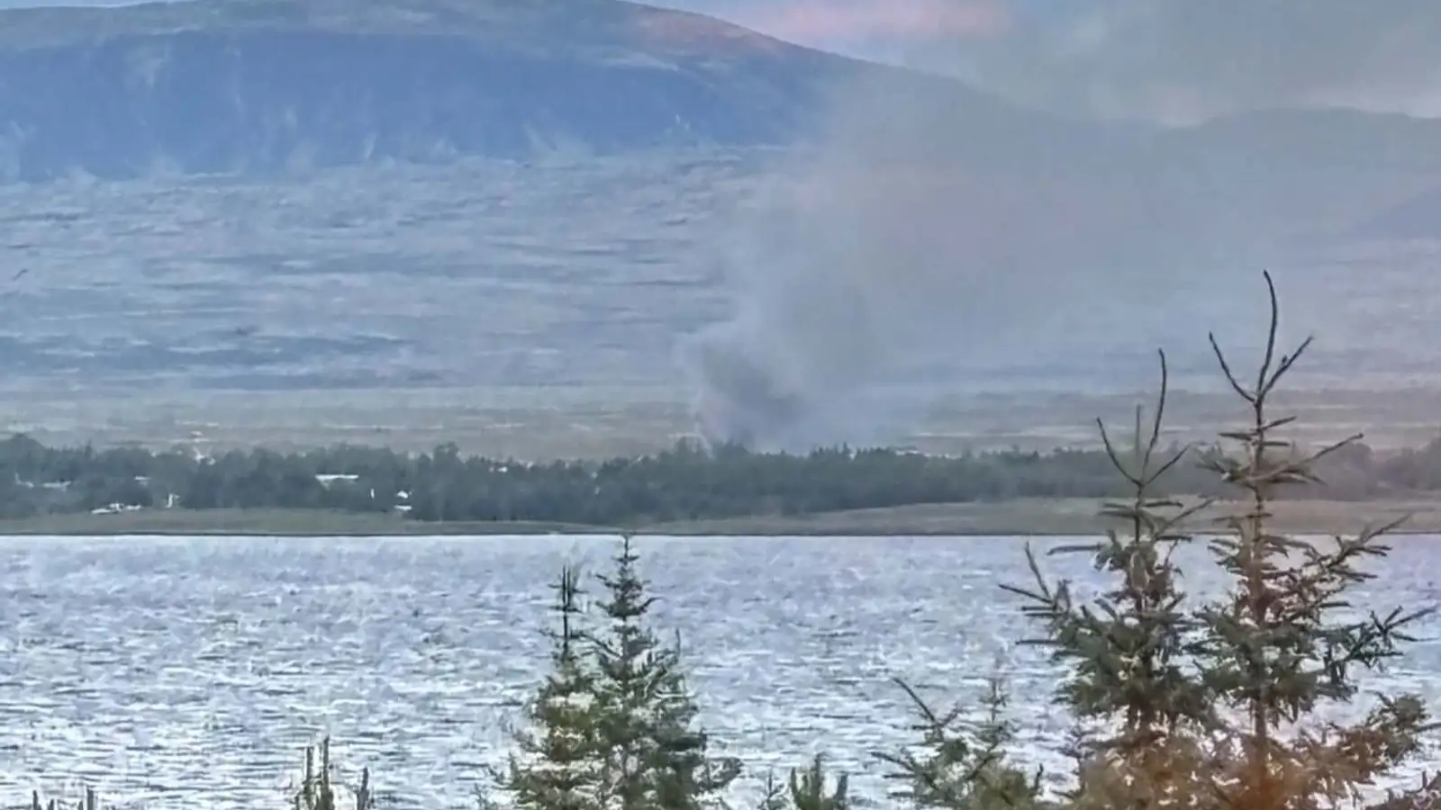 Eldur í sumarbústað við Þingvallavatn