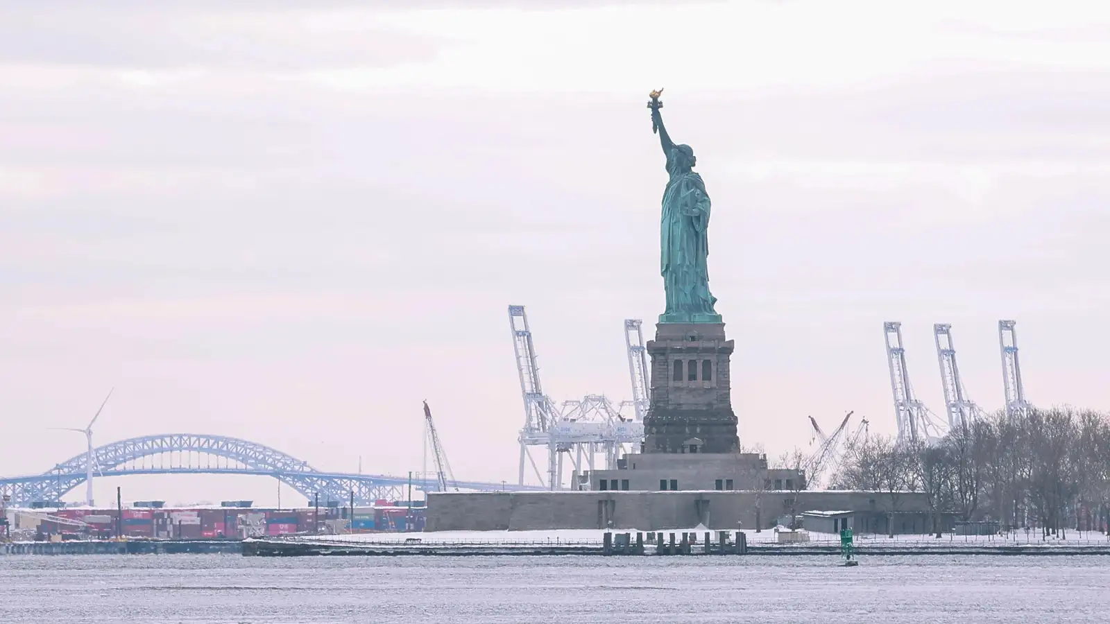 Vetrarhörkur hafa kostað minnst 30 mannslíf