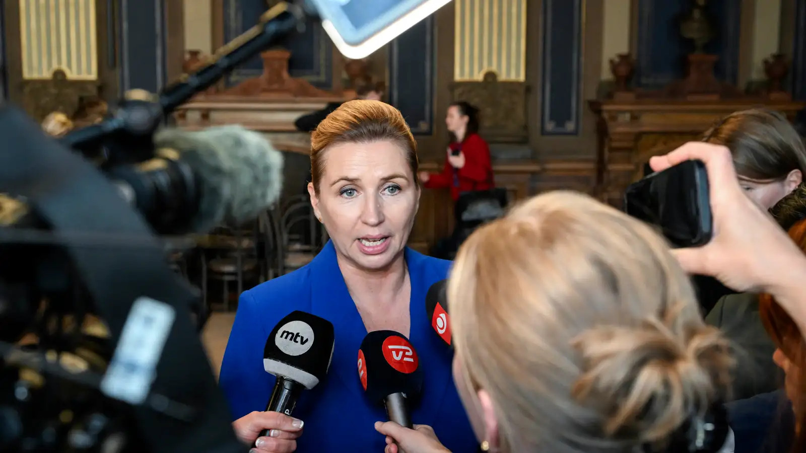 Frederiksen ósátt við símtal Støre og Stubb við Pútín