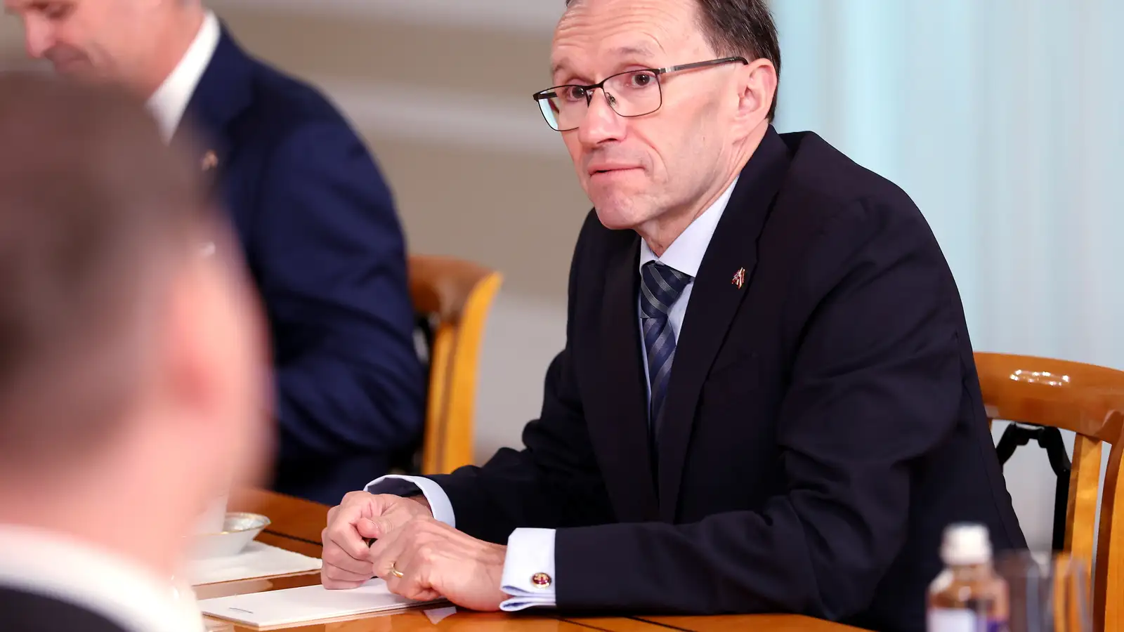 Ætla að gjörbreyta og flýta vinnu við EES-mál