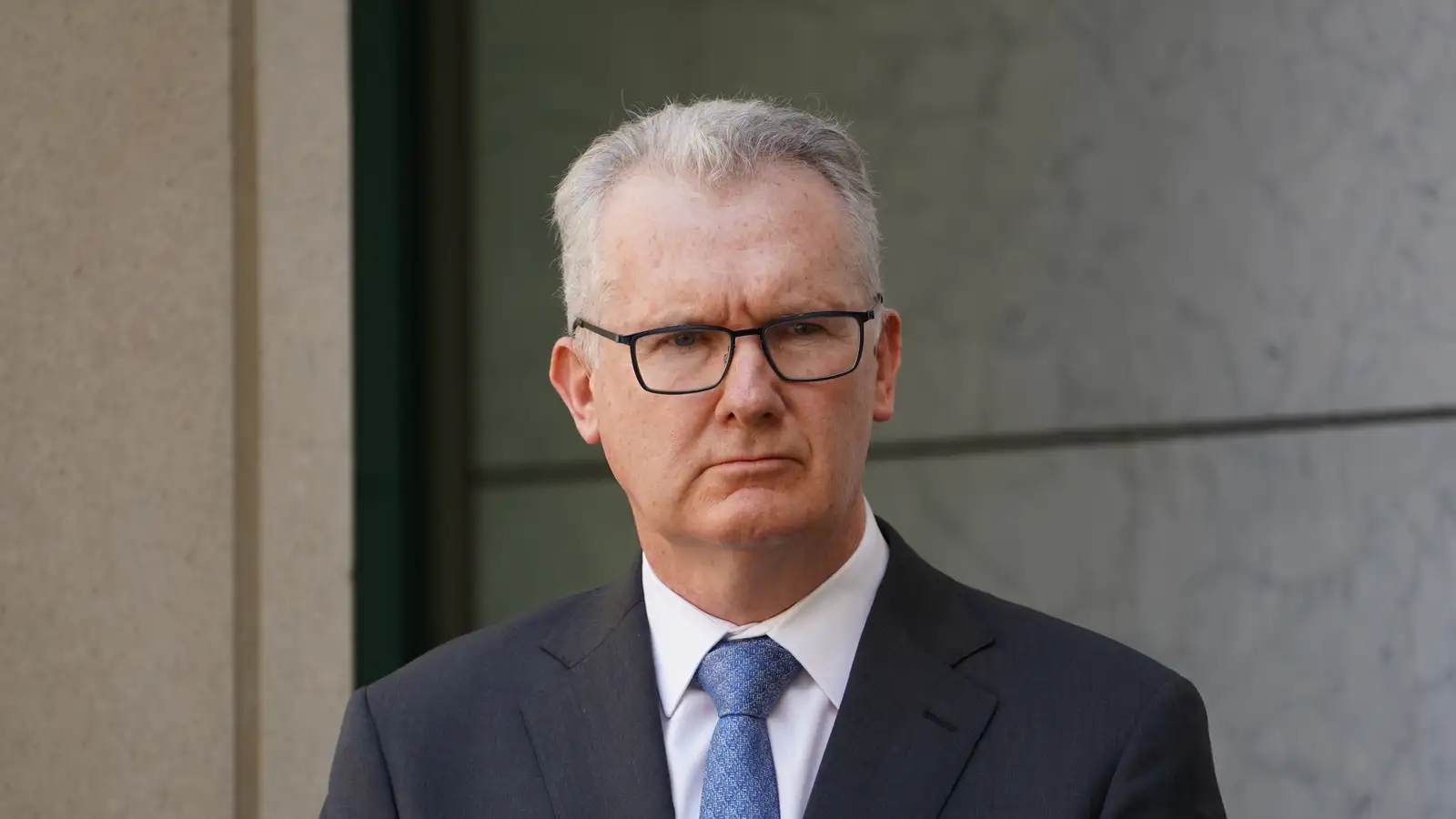 Áströlsk stjórnvöld banna komu Írana til landsins