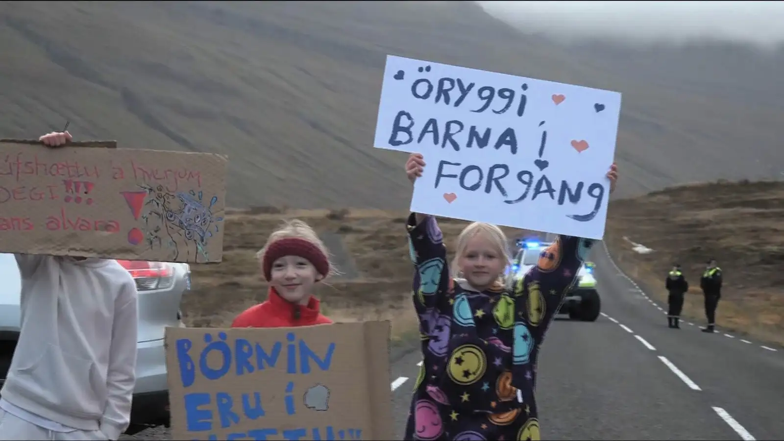 „Viljum ekki leggja börnin okkar að veði til að komast í skólann“