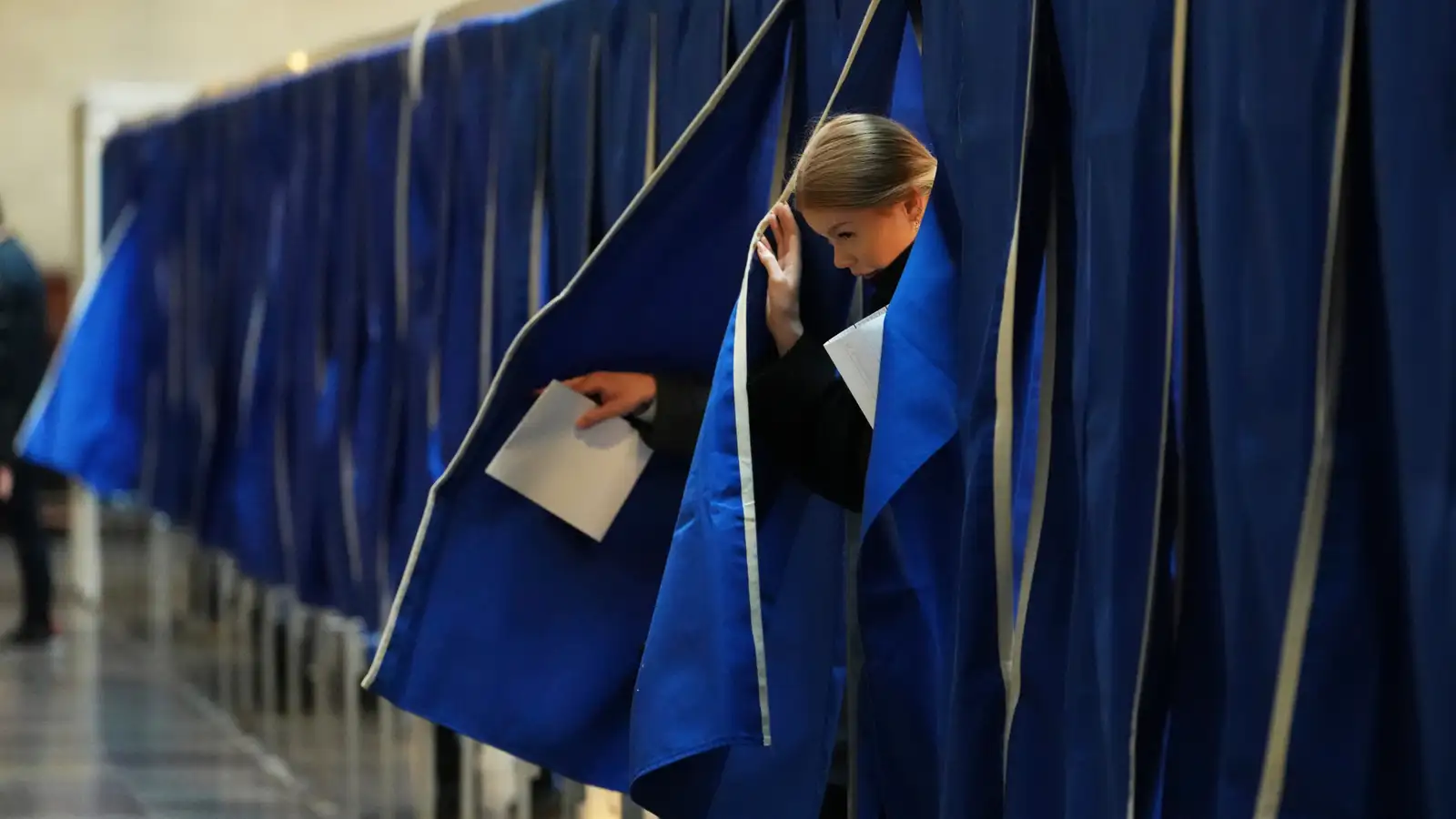 Helmingur Dana búinn að kjósa