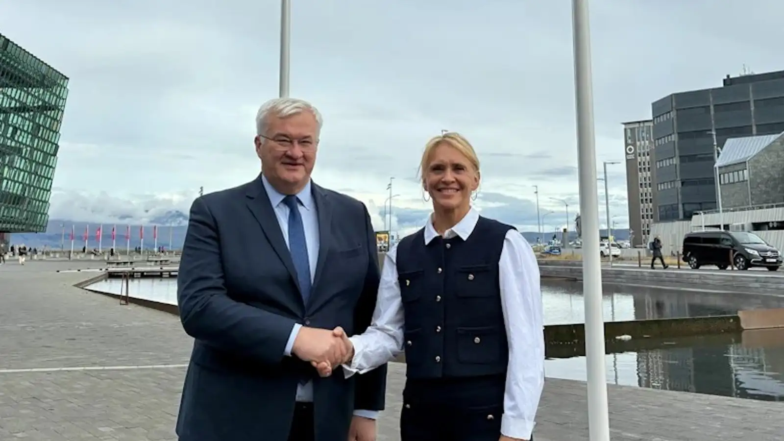 Ræddu þvingunaraðgerðir gegn Rússum