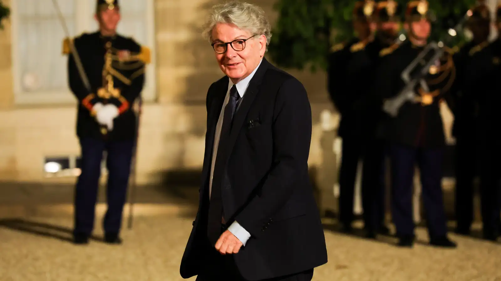 Fimm háttsettum Evrópumönnum meinað um vegabréfsáritun