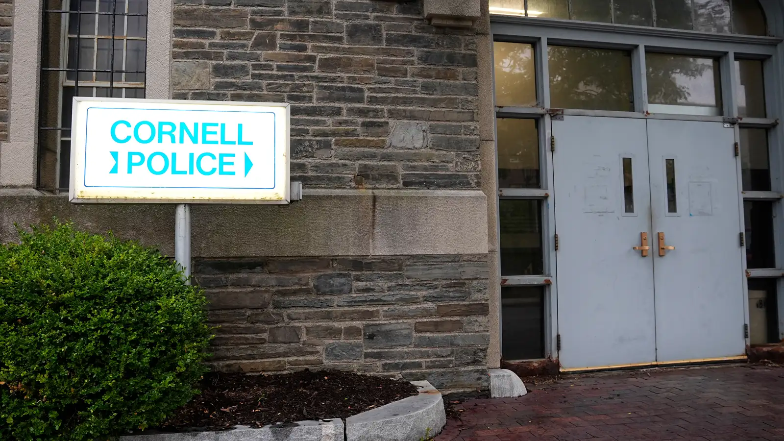 Skipar sérstakan saksóknara vegna Cornell-málsins