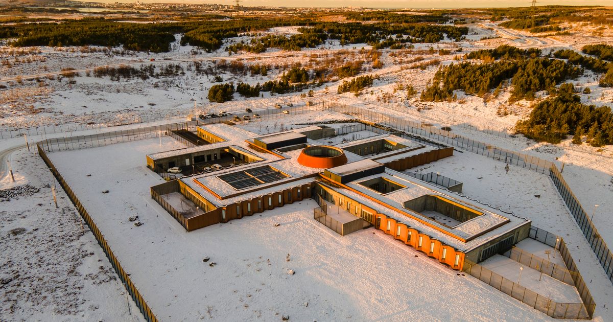 Veikur fangi lést um jólin - RÚV.is