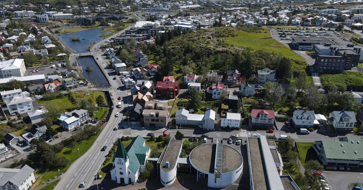 12 mánaða dómur fyrir brot gegn barni í Hafnarfirði - RÚV.is