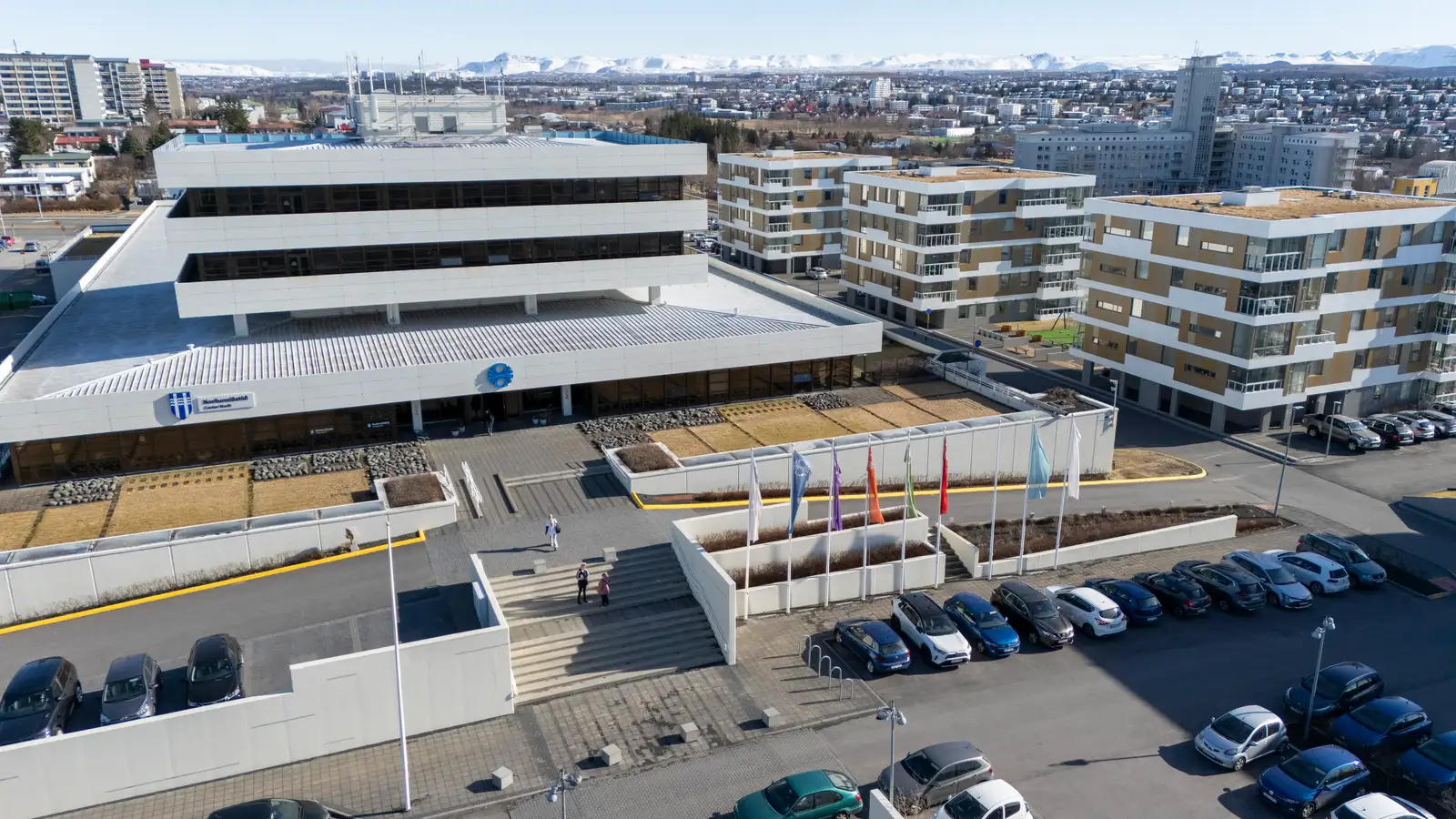 Segja upp fólki og ráða ekki í stað þeirra sem hætta