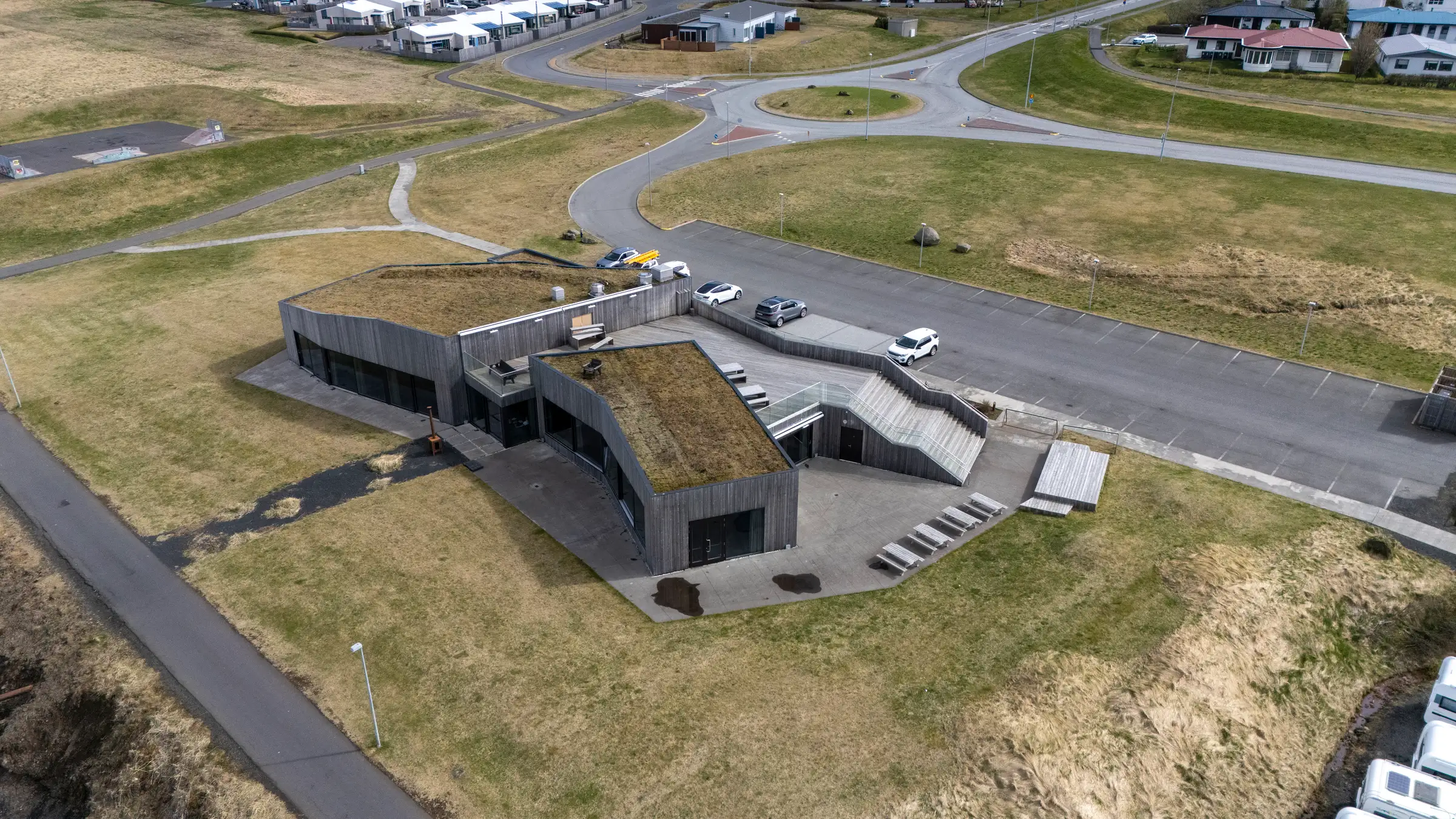 Fyrrum eigandi Sjálands sakaður um rúmlega 100 milljón króna skattsvik -  RÚV.is