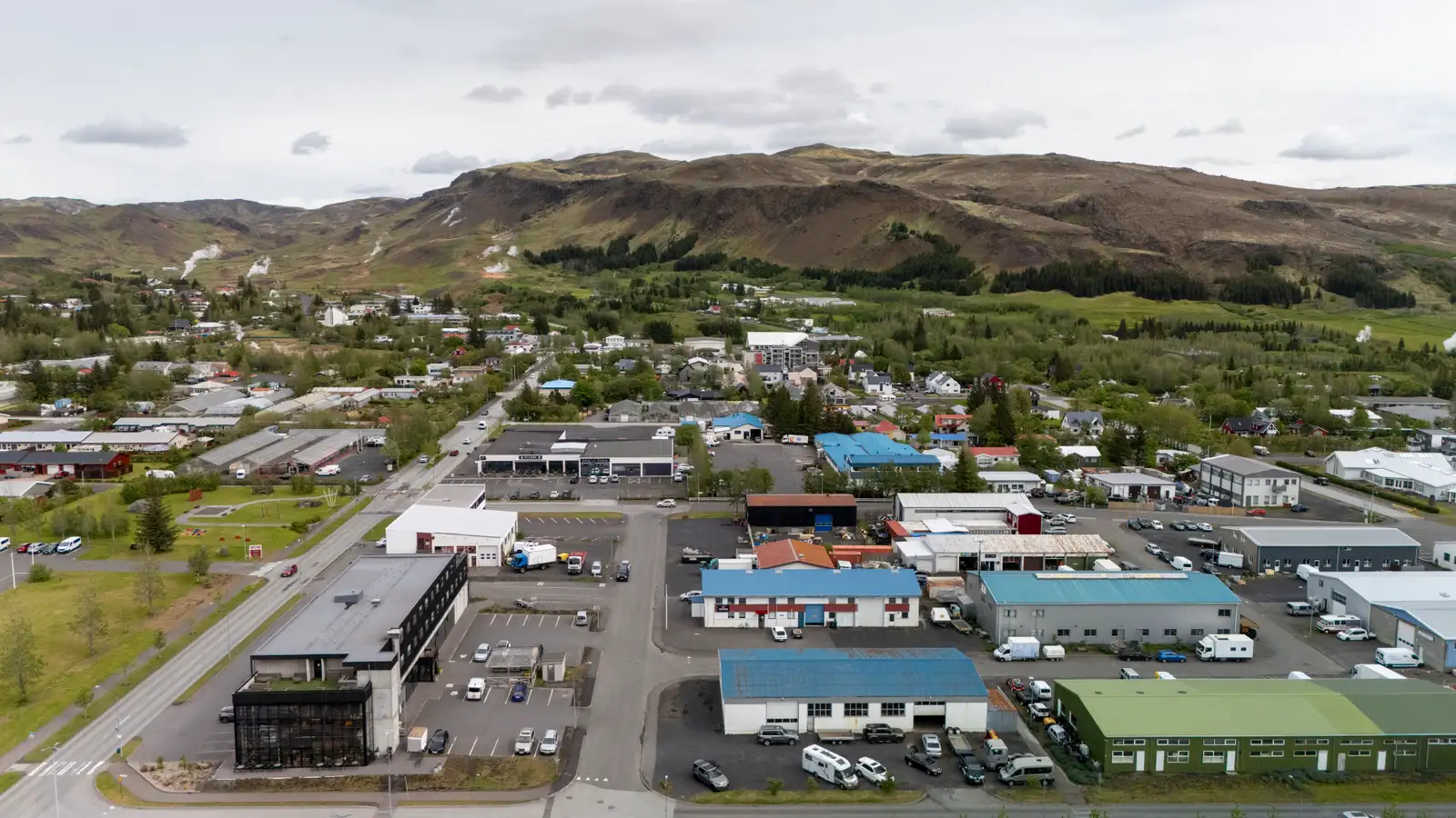 Hætt við töfum austan Hveragerðis