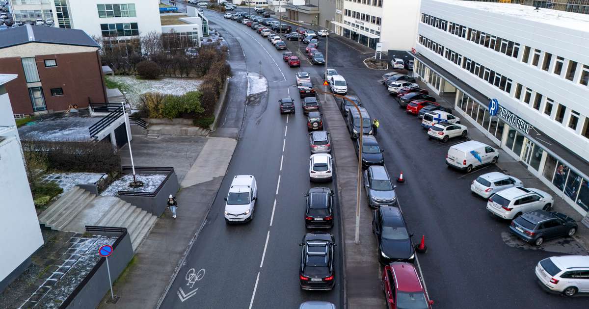 Mikil bið eftir dekkja·skiptum - RÚV.is
