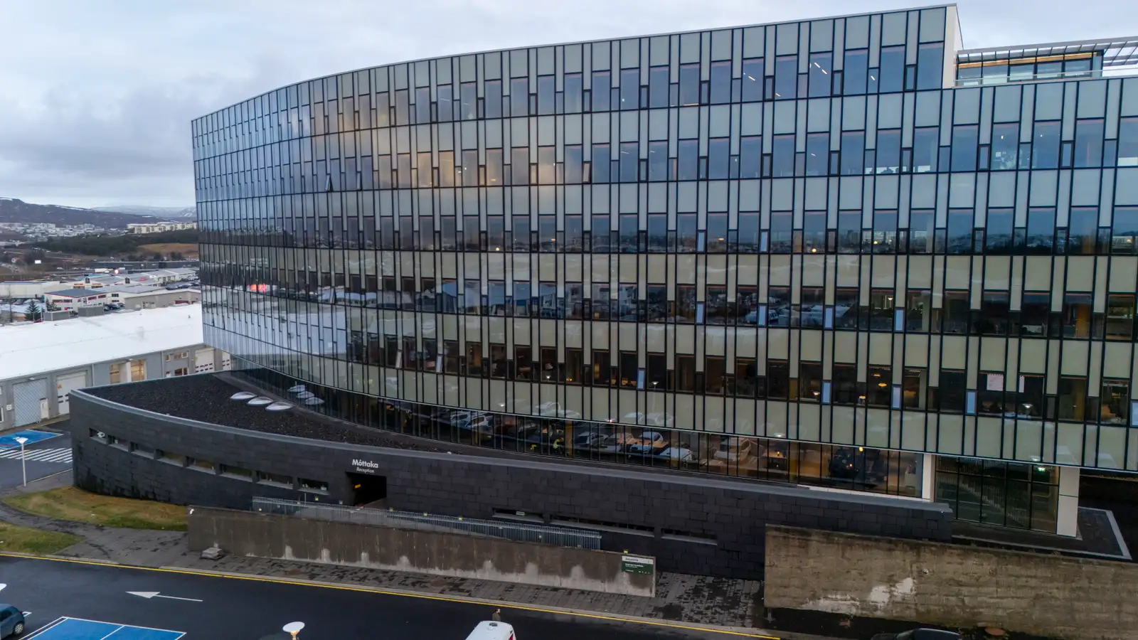 Orkuveitan hagnast milli ára þrátt fyrir samdrátt