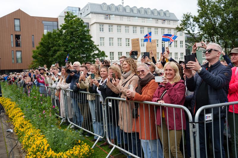 Von der Einweihungszeremonie von Halla Tómasdóttir.