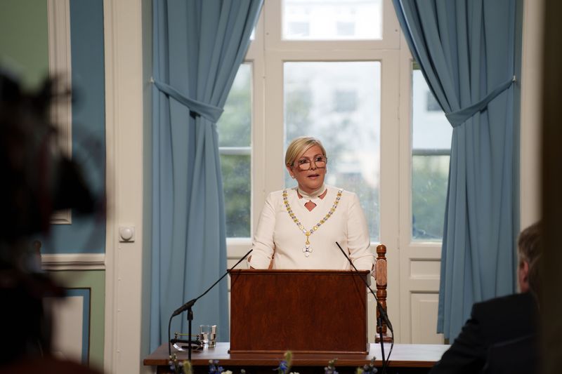 Halla Tómasdóttir hält ihre erste Rede als isländische Präsidentin.