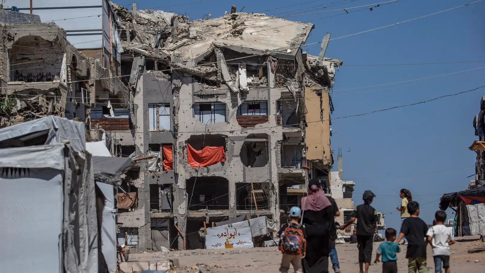 Mikið og vandasamt hreinsunarstarf fram undan á Gaza