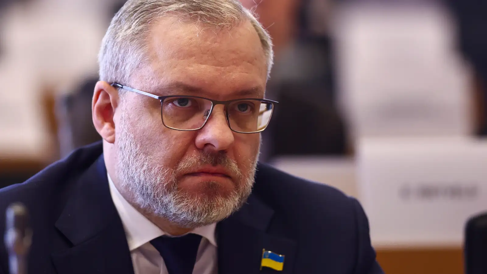 Fyrrum orkumálaráðherra reyndi að flýja land