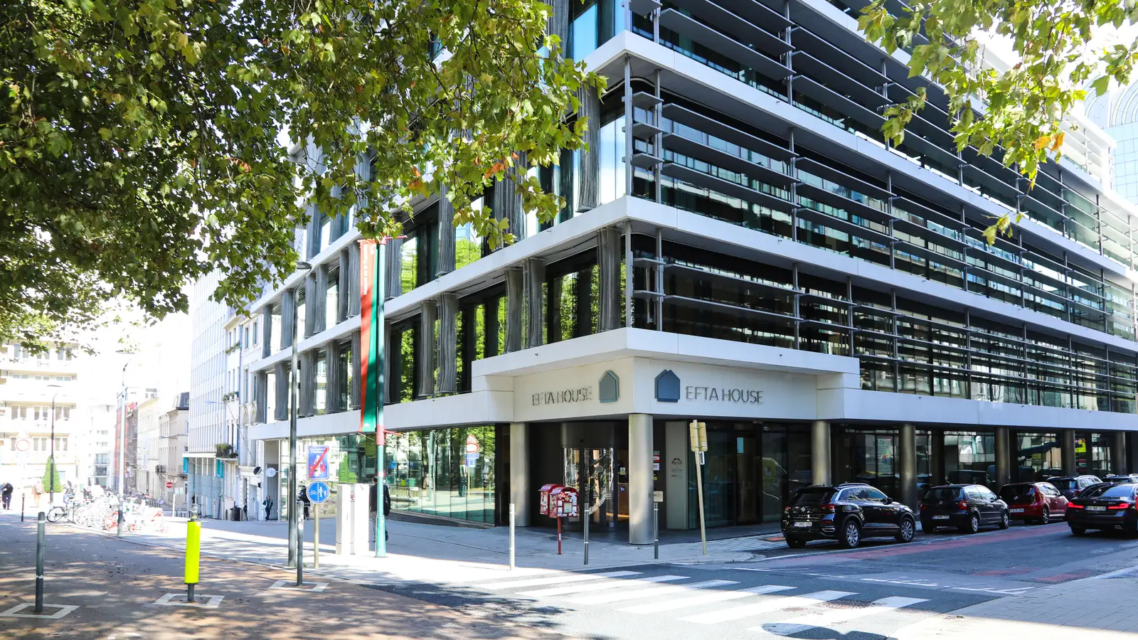 Betri árangur við innleiðingu tilskipana ESB en hallinn á reglugerðum tvöfaldast.