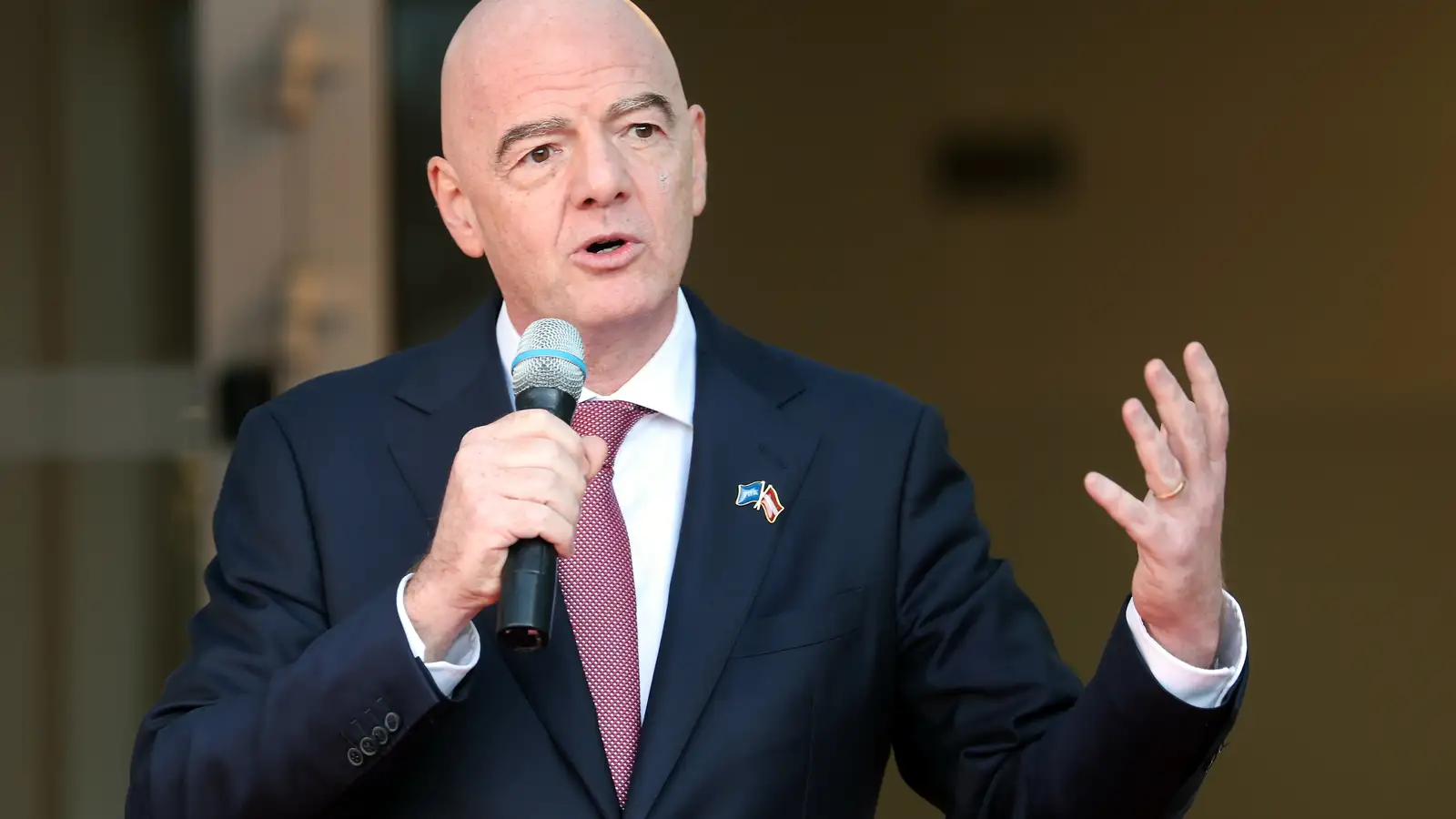 Ramon Vega tilkynnir mótframboð gegn Gianni Infantino um forsetatölu FIFA