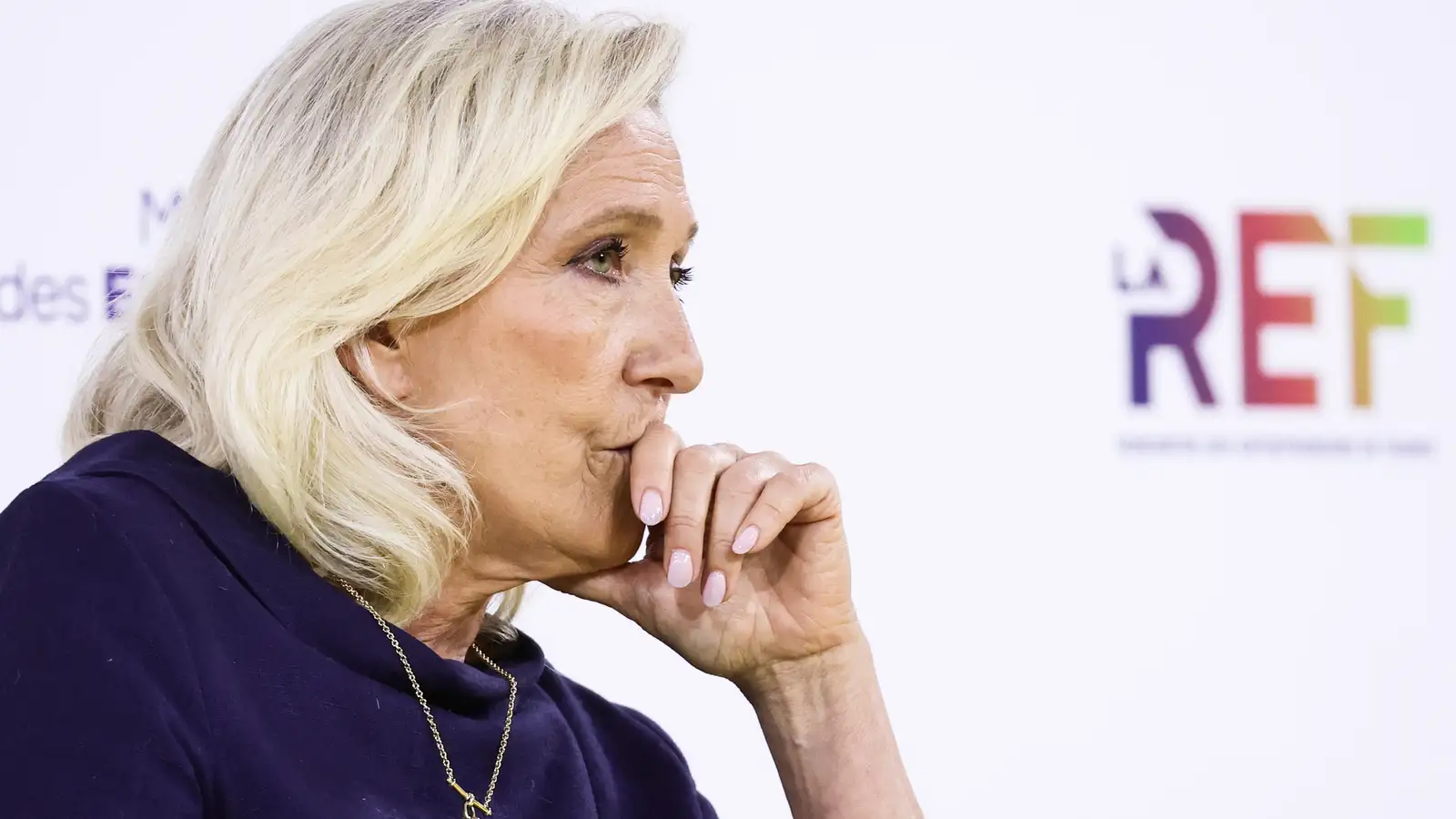 Le Pen boðar minni framlög Frakka til ESB