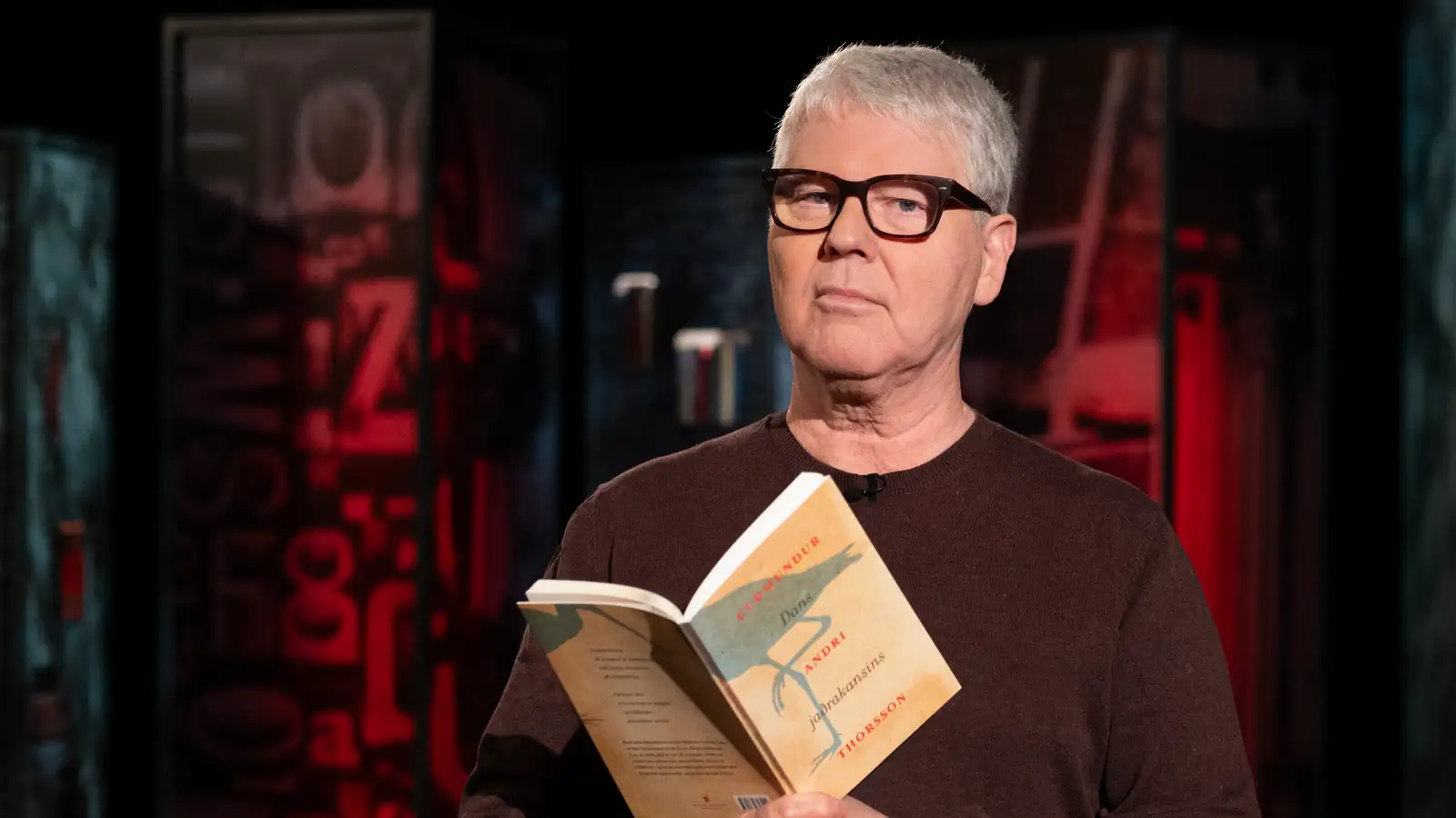 Það er dálítið mál að bera áburðarpoka