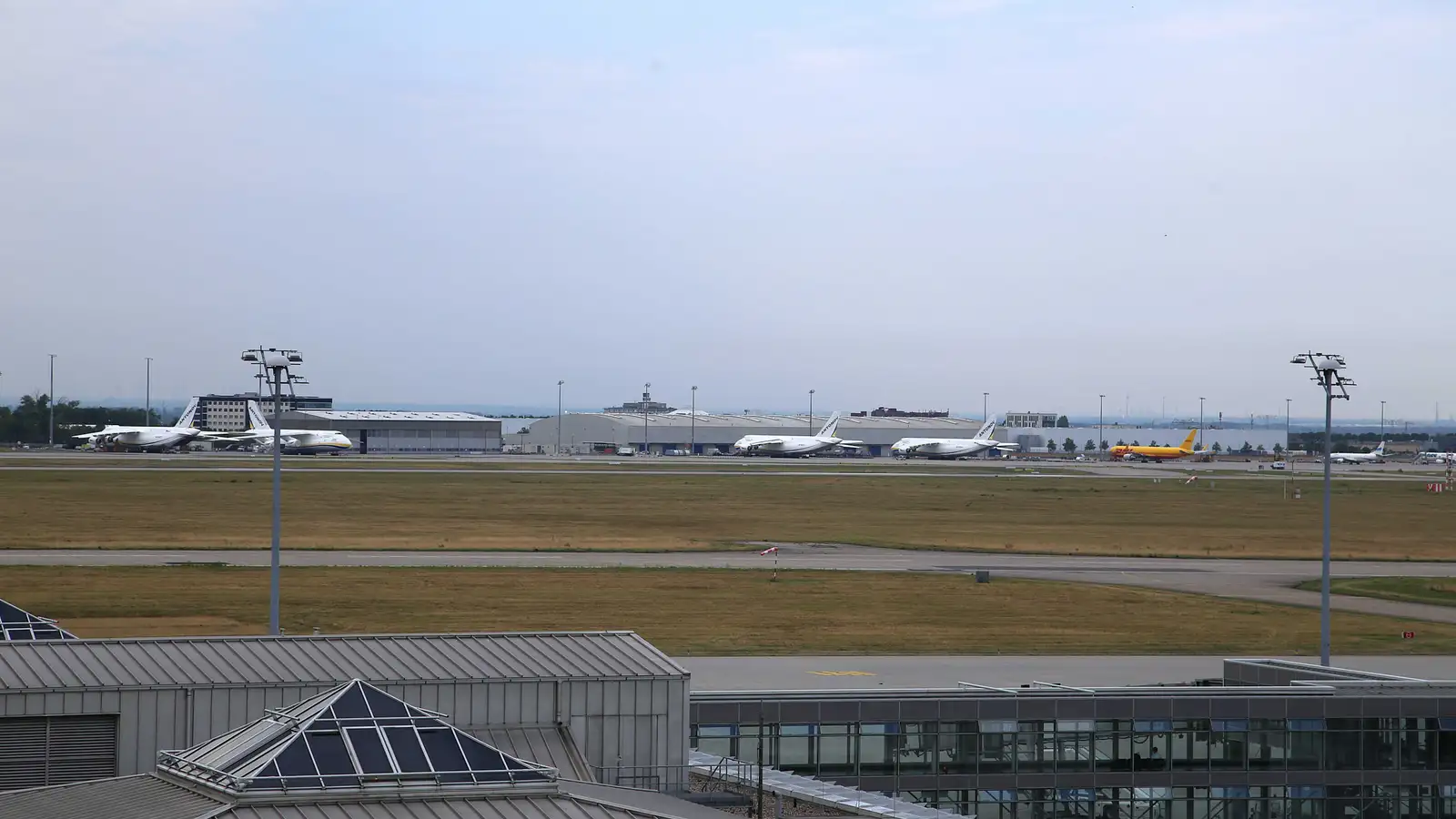 Flugvél flaug á óþekktan fljúgandi hlut nærri Leipzig