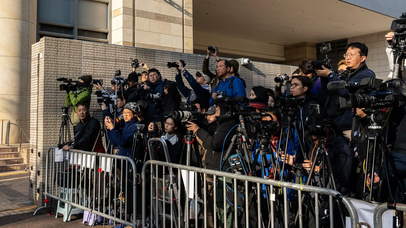 ESB krefst þess að Lai verði sleppt tafarlaust