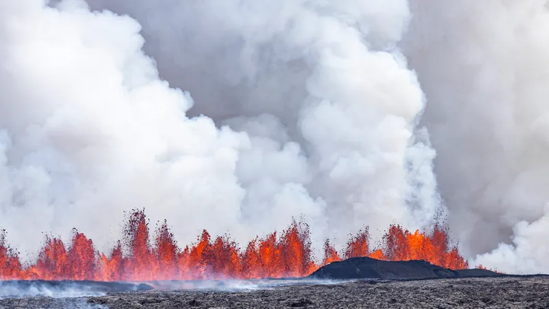 Eldgos við Sundhnúksgígaröðina 29. maí 2024. Myndir teknar rúmlega hálftíma eftir að gos hófst.
