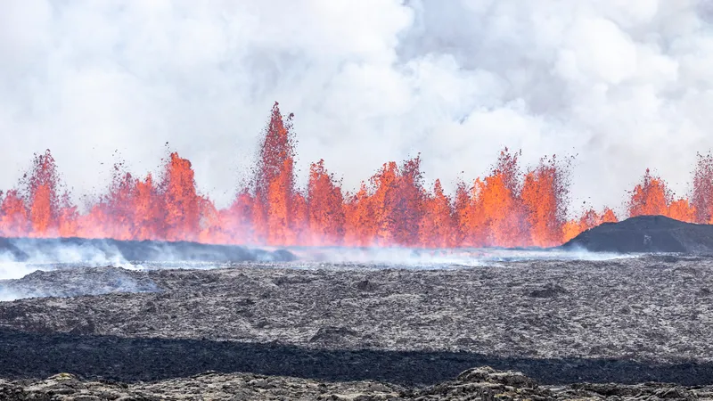 Eldgos við Sundhnúksgígaröðina 29. maí 2024. Myndir teknar rúmlega hálftíma eftir að gos hófst.