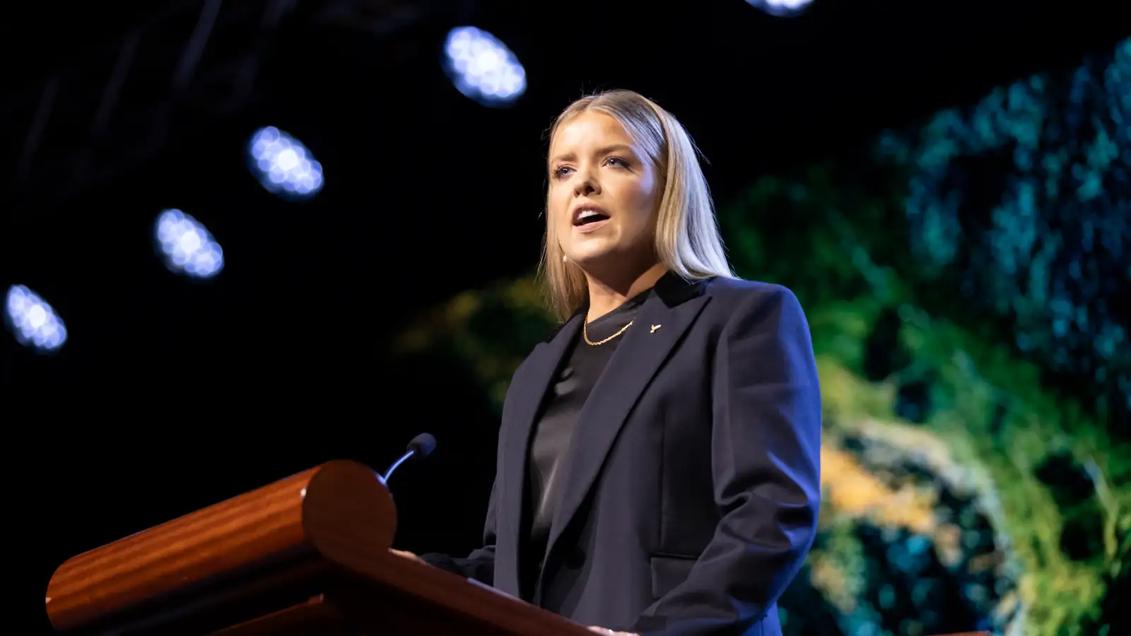 Áslaug Arna tekur aftur sæti á þingi í sumar