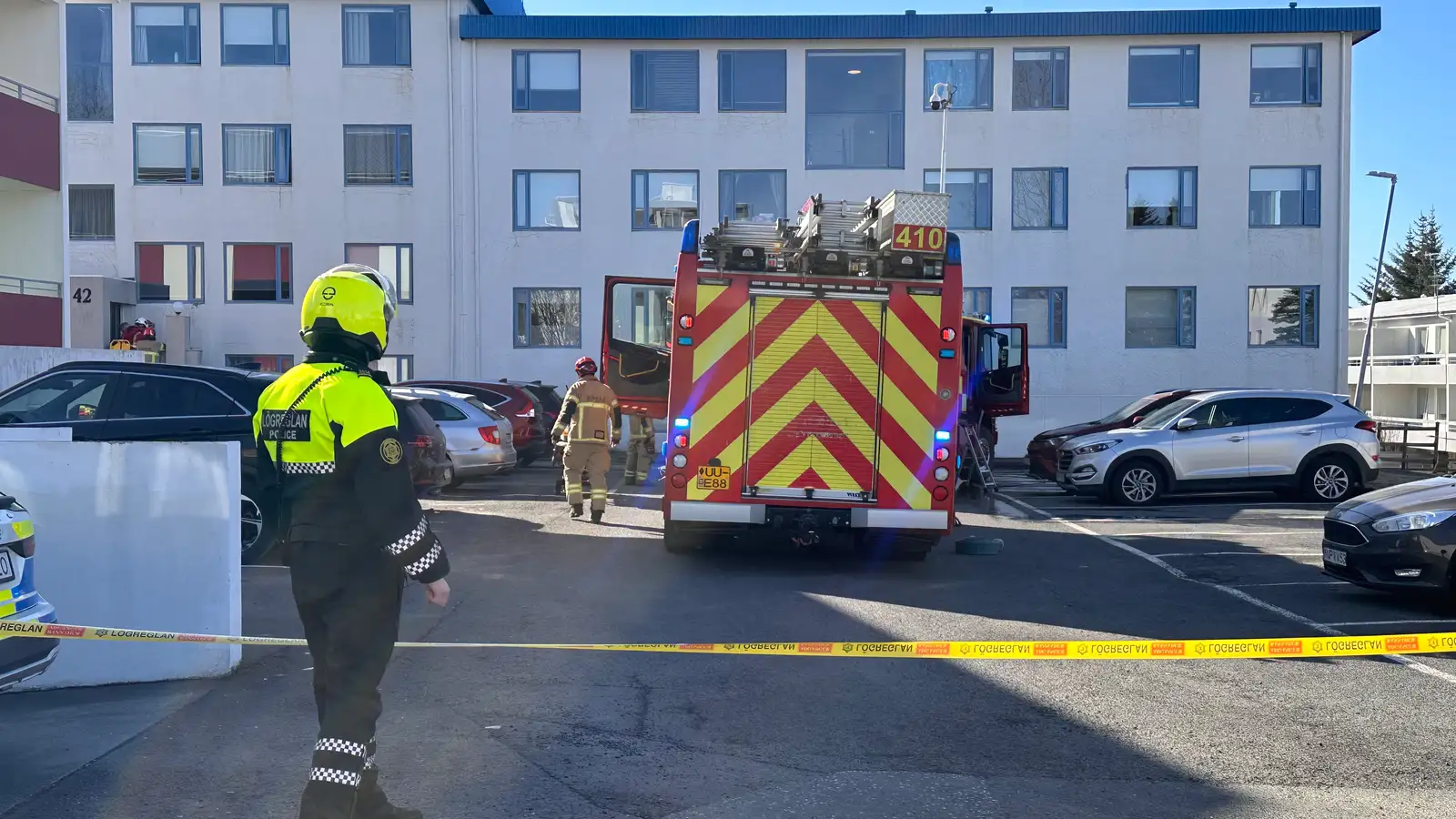 Einn á slysadeild eftir eldsvoða í Kópavogi