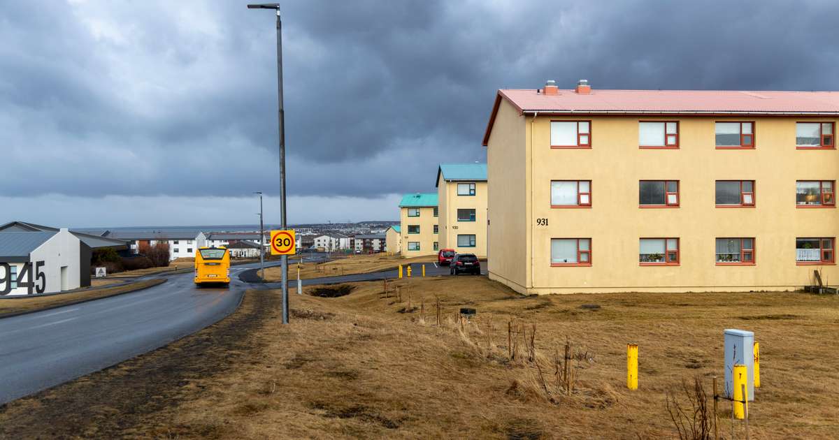 Compensation due after municipality threw away belongings - RÚV.is