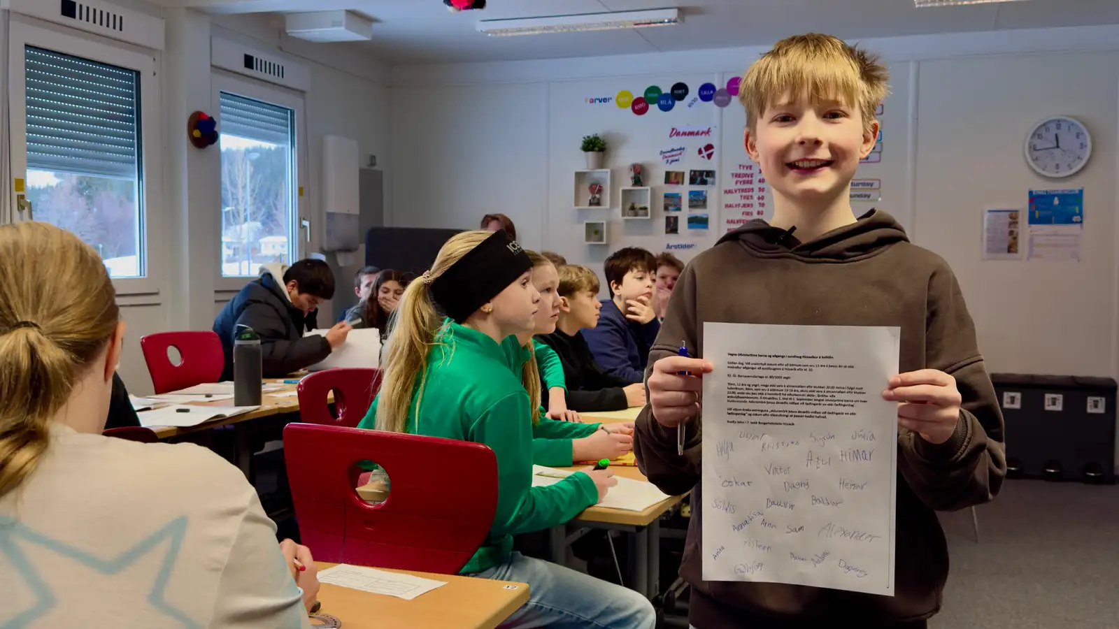 Sendu bréf til sveitarfélagsins og komast nú saman í sund á kvöldin