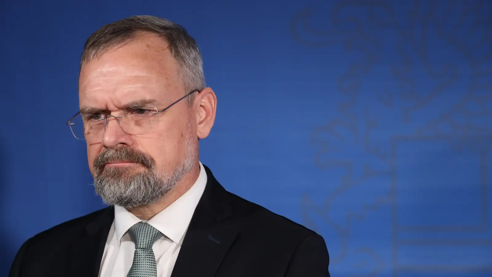 Stjórnvöld munu grípa til nauðsynlegra aðgerða