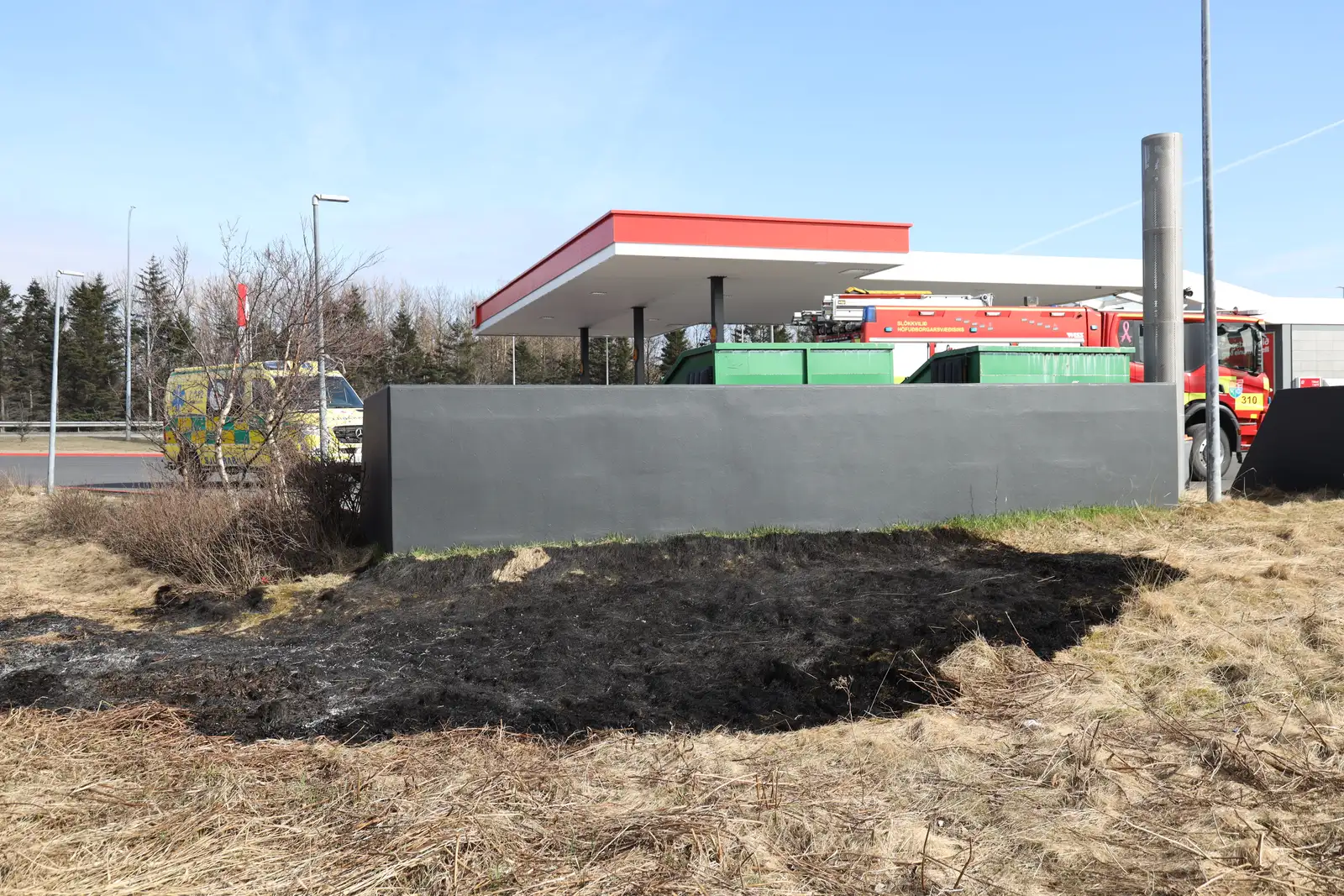 Sinubruni á N1. Fossvogi.