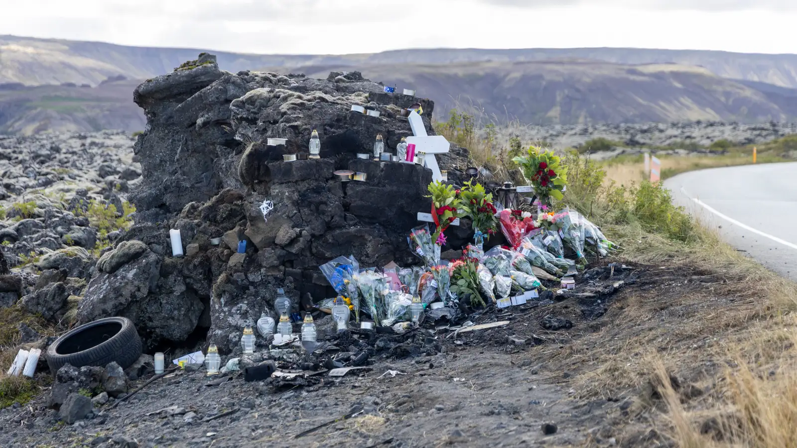 Vilja fjarlægja klett af slysstað