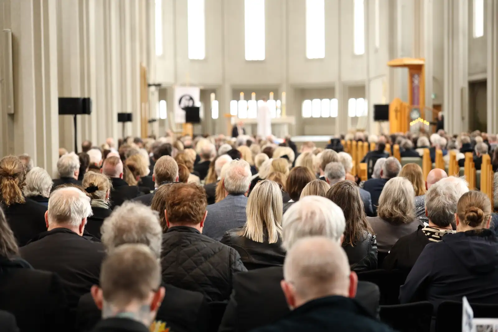 Myndir úr útför Björgvins Halldórssonar.