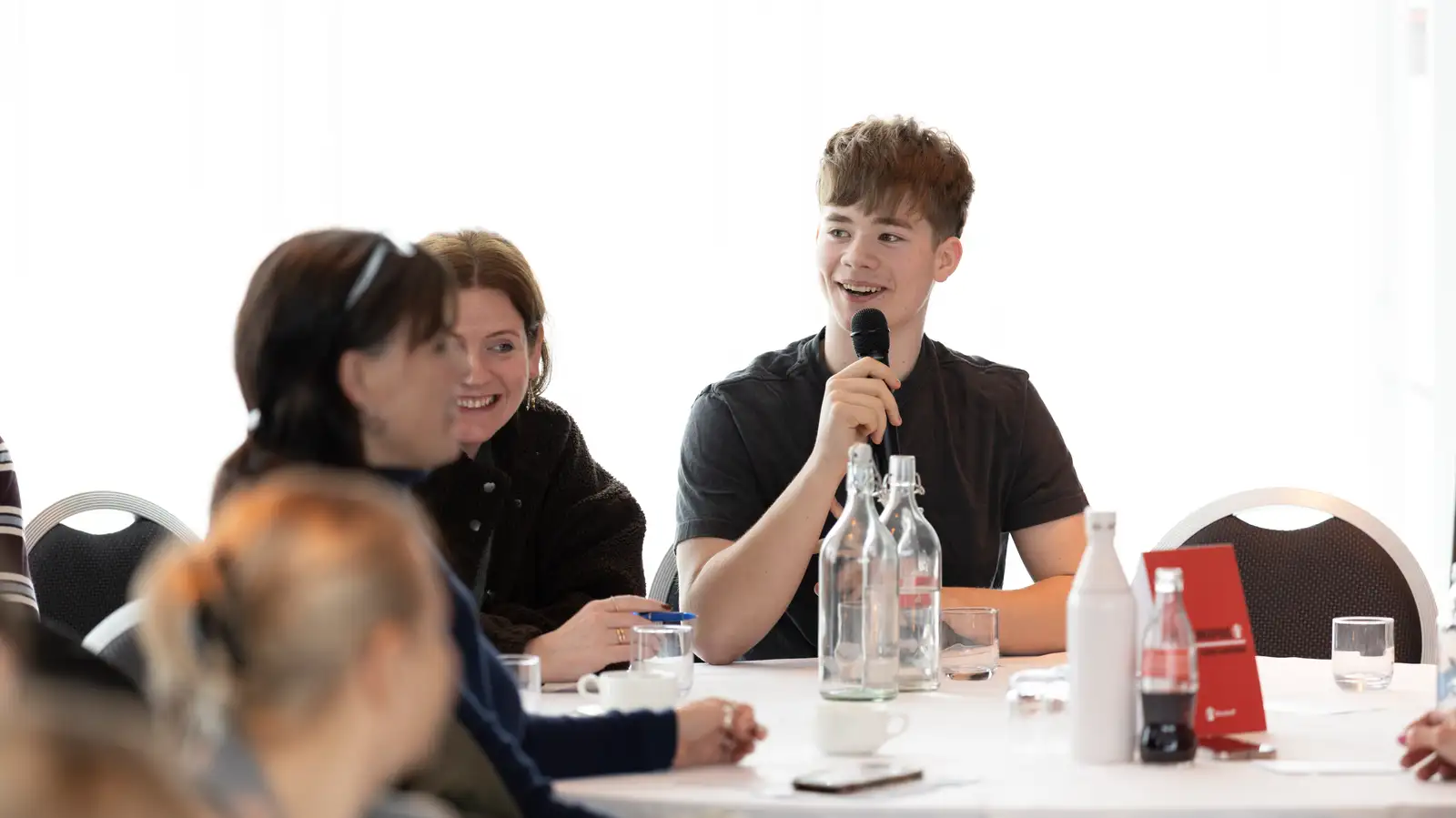 Barnaheill kynnir niðustöður um ofbeldi í nánum samböndum ungmenna.