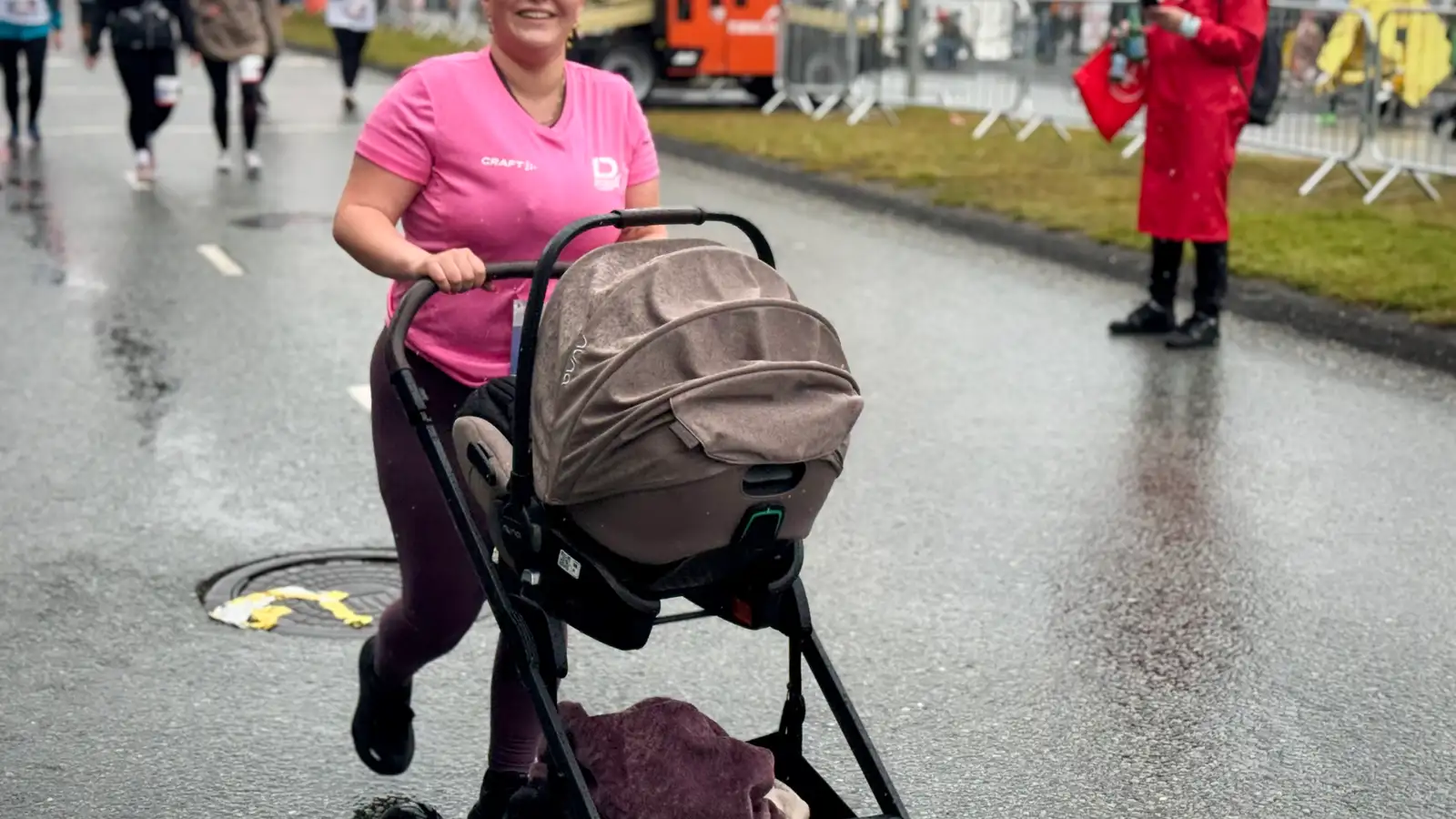 Hlaupagarpar og listamenn settu svip sinn á Menningarnótt