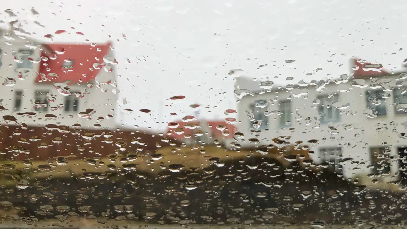 Low will bring rain as &quot;frost-free&quot; summer ends