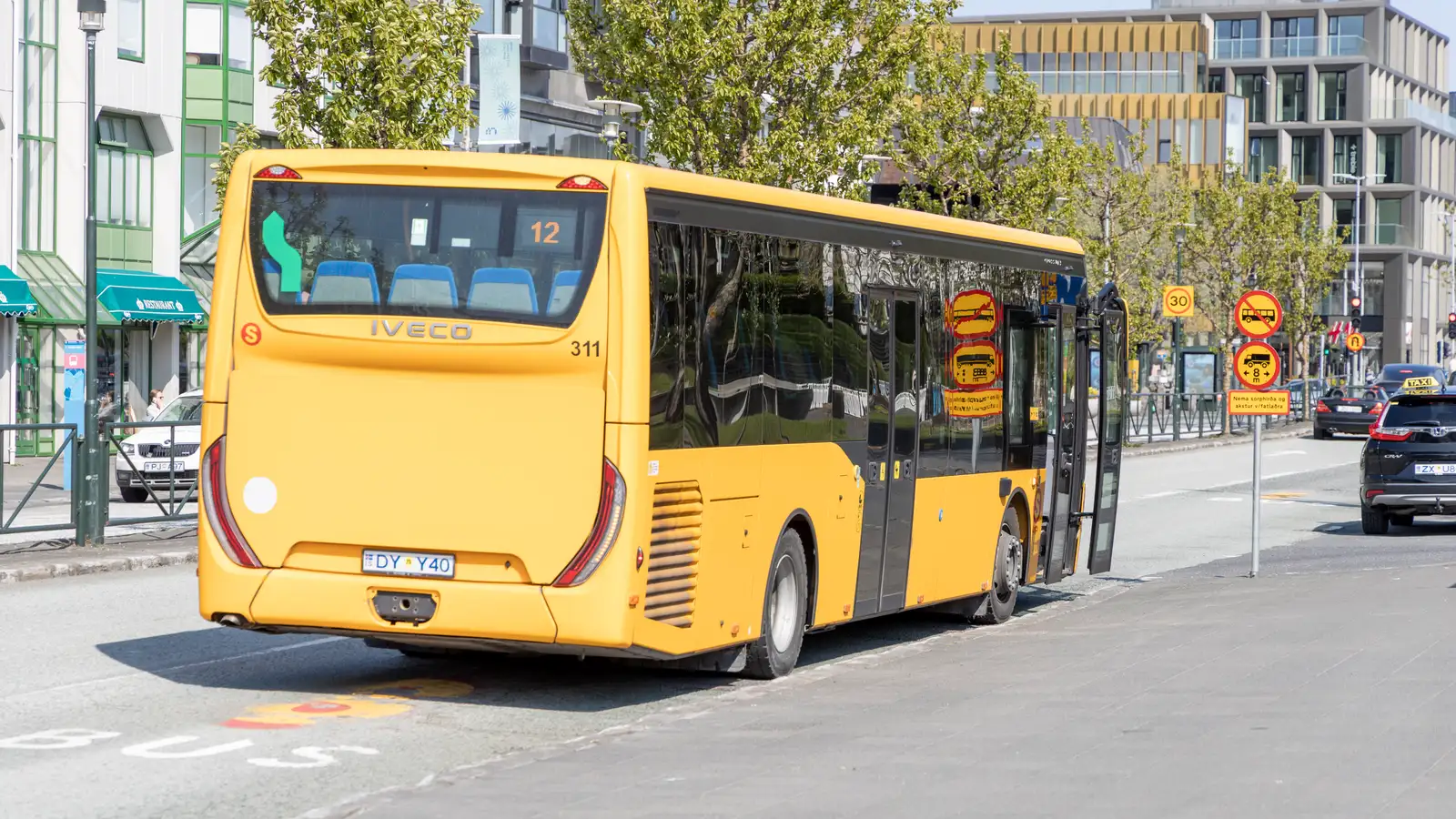 Strætó keyrir frá Sæbraut í öll hverfi borgarinnar eftir flugeldasýninguna