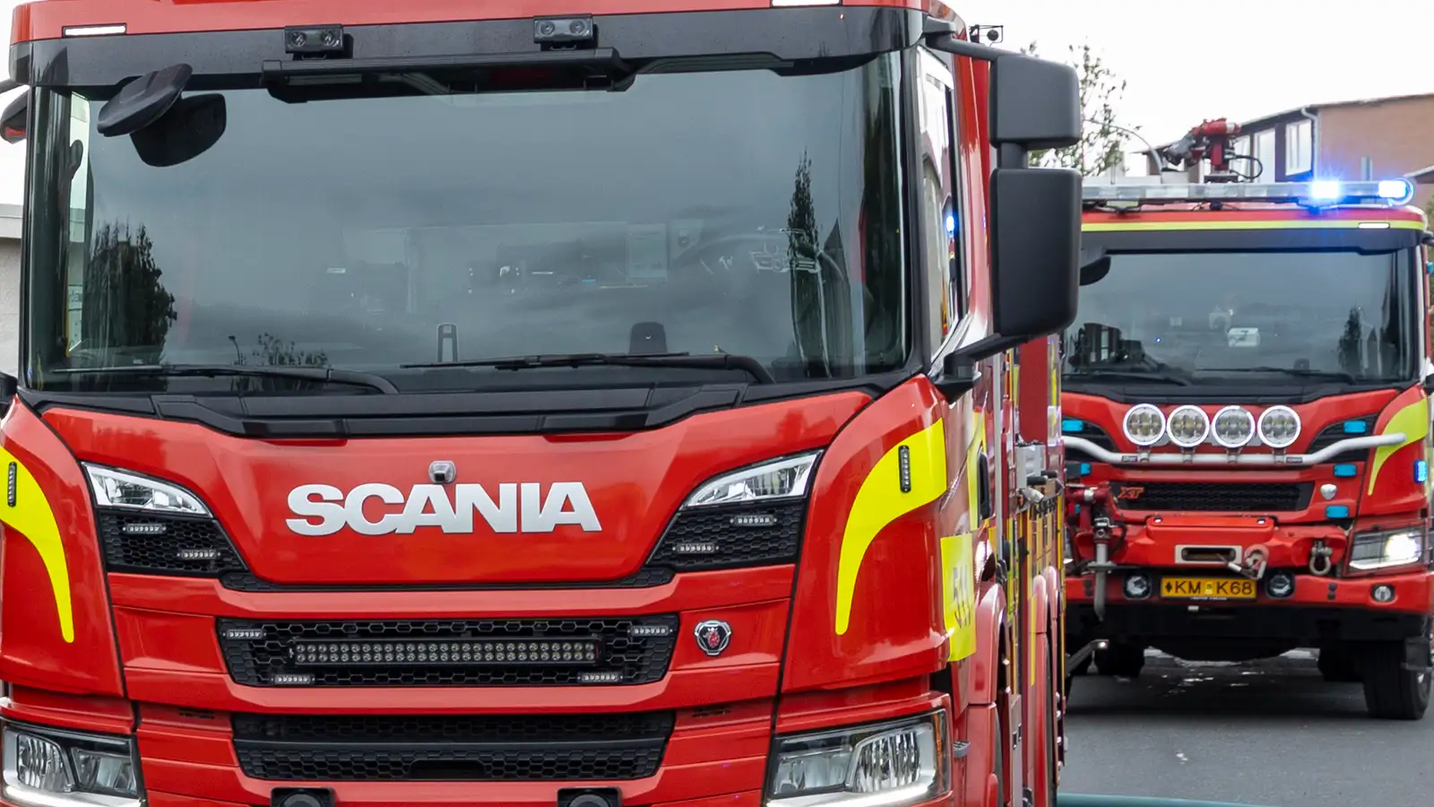 Tveir bílar brunnu í Breiðholti