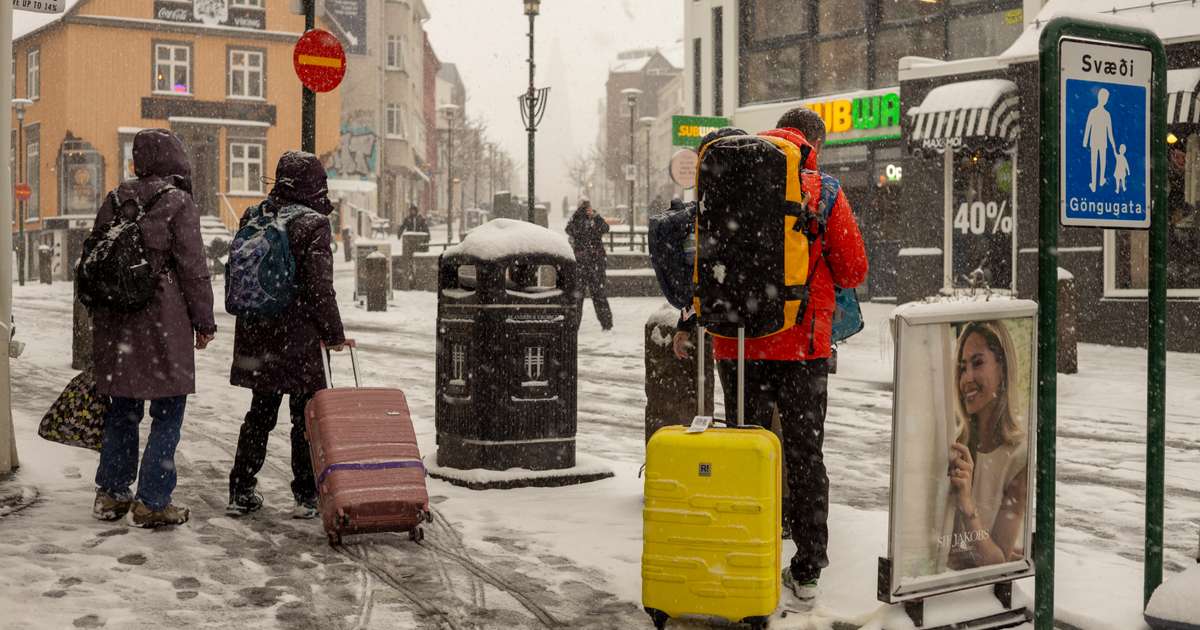 Atvinnuhorfur að versna í ferðaþjónustu og iðnaði