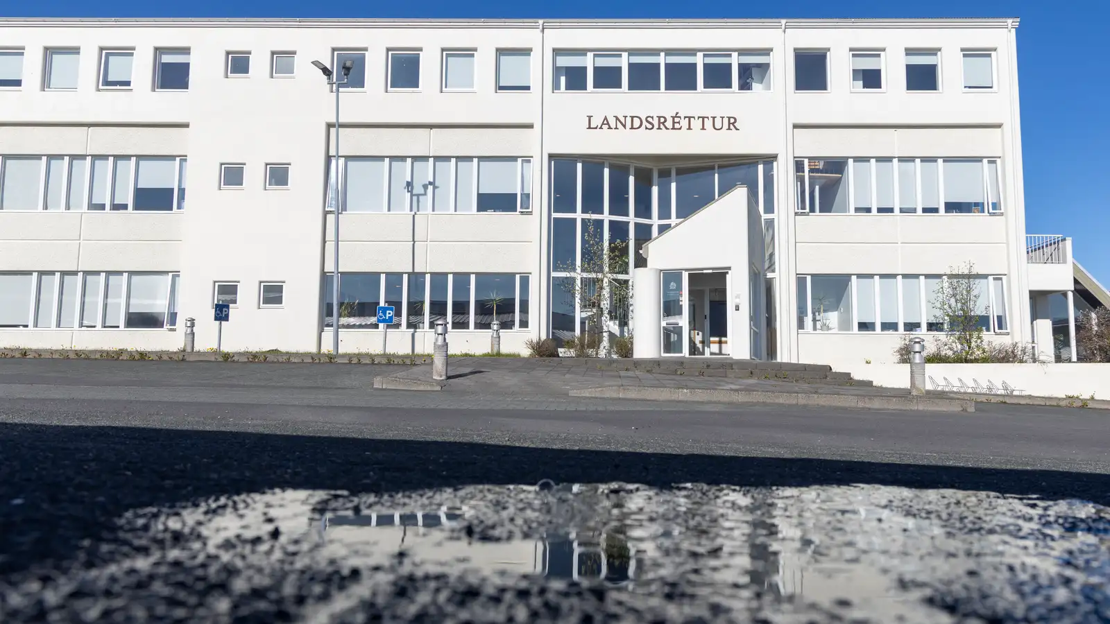 Auglýsa tvö embætti dómara við Landsrétt