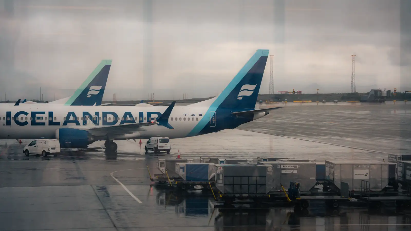 Icelandair kaupir 49% hlut í Fly Play Europe