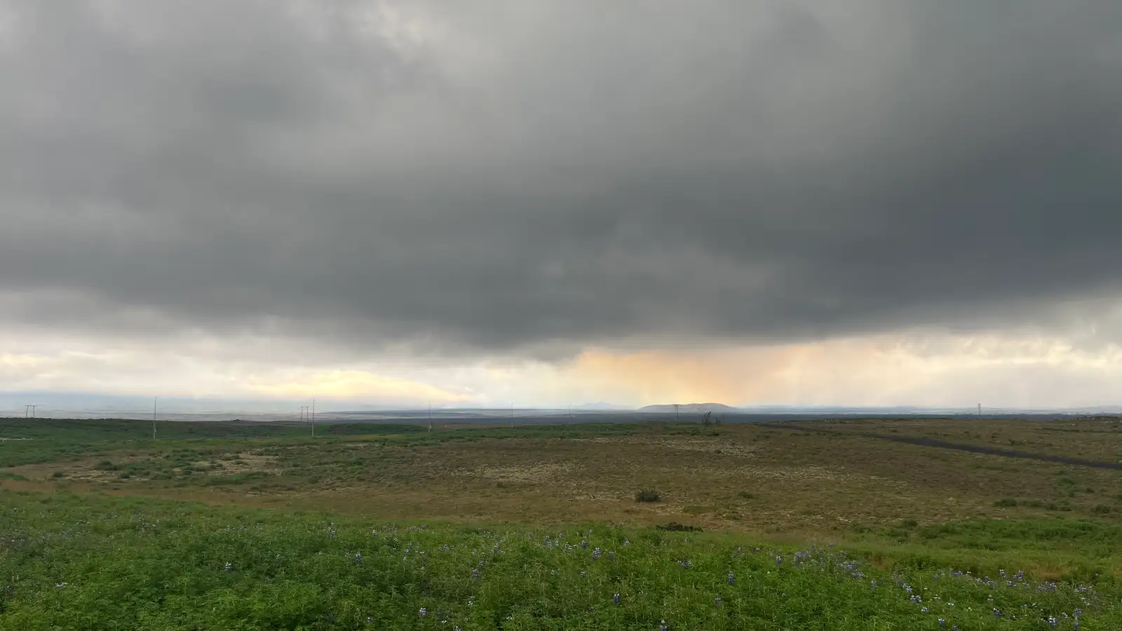 Volcanic activity stable during the night