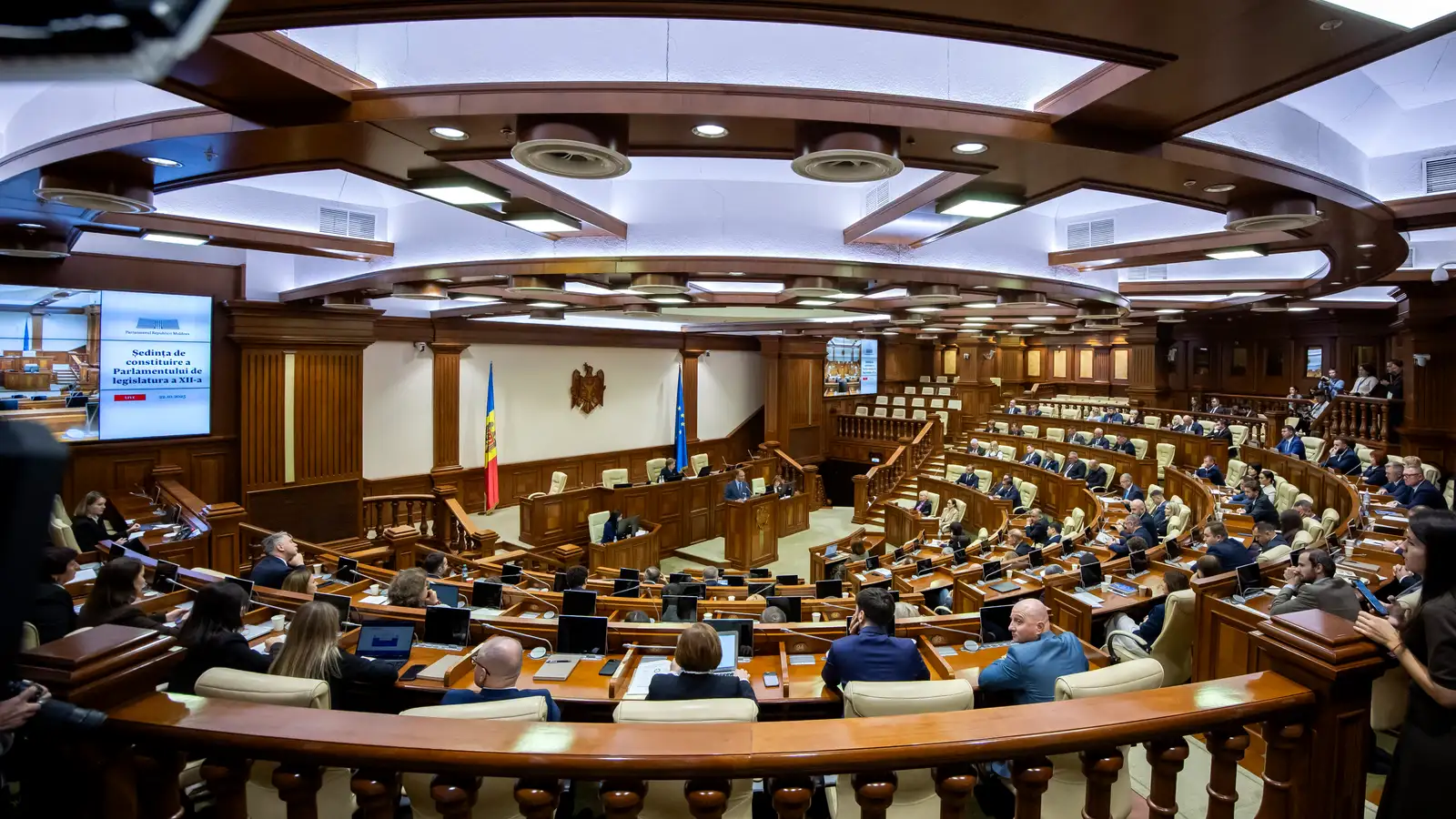 Stjórnvöld lýsa yfir neyðarástandi í orkumálum