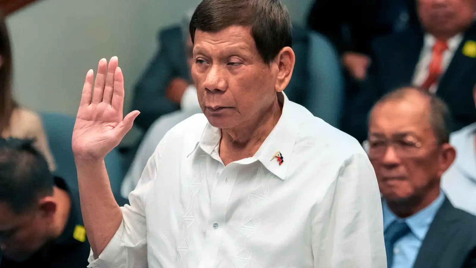 Duterte ber fyrir sig minnisleysi og vill að réttarhöldum verði aflýst
